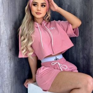 Set ALO Short Trendy – Con Medias y Cinta de Cabello